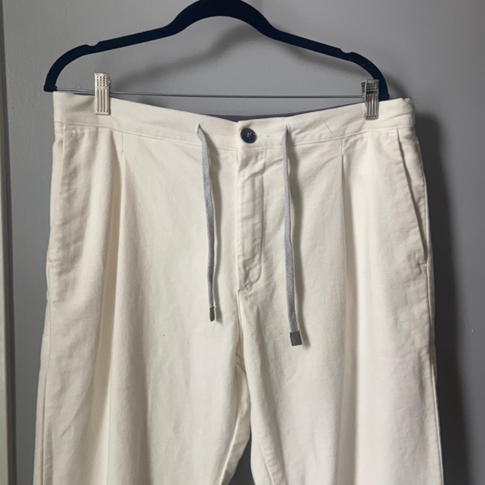 Men’s eleventy joggers